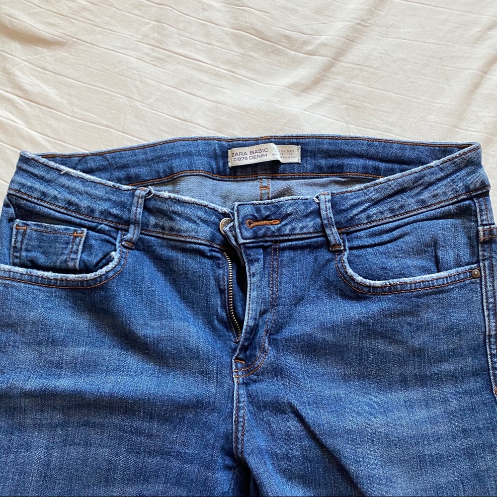 Zara Distressed Jeans - Picture 10 of 14